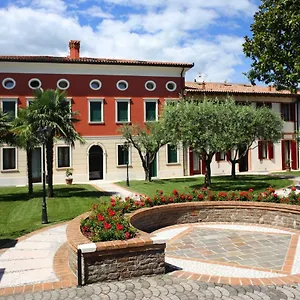 https://villa-tiziano-residence.hotelinveneto.com